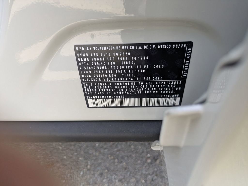 New 2026 Volkswagen Tiguan SE R-Line image 38