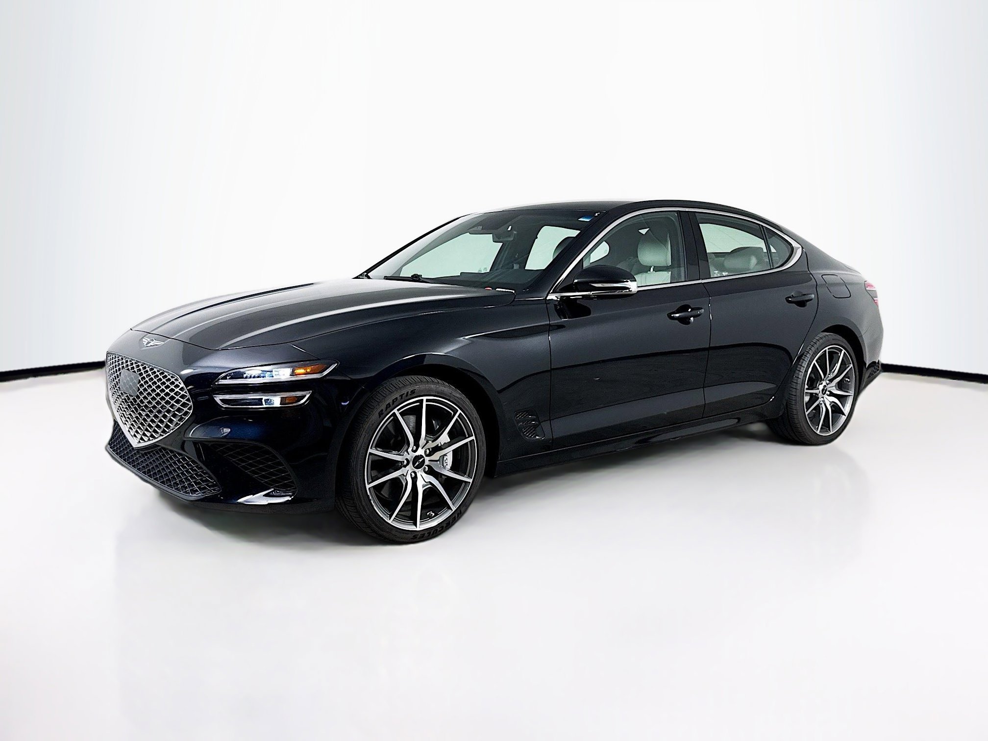 Used 2025 Genesis G70 2.5T RWD image 4
