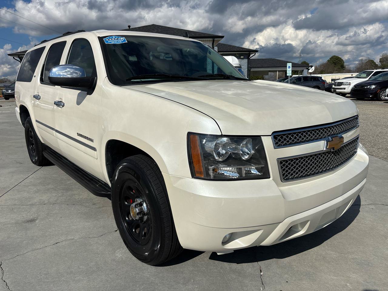 Used 2014 Chevrolet Suburban LTZ AWD/4WD image 2