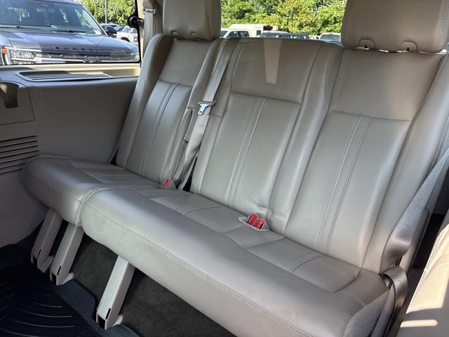 Used 2017 Lincoln Navigator Select AWD/4WD image 18