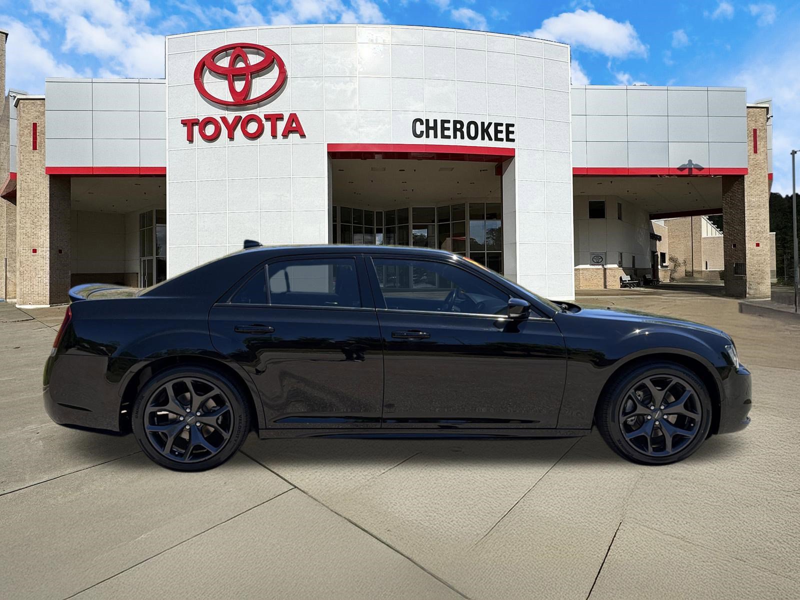 Used 2021 Chrysler 300 S w/ Comfort Group RWD image 4