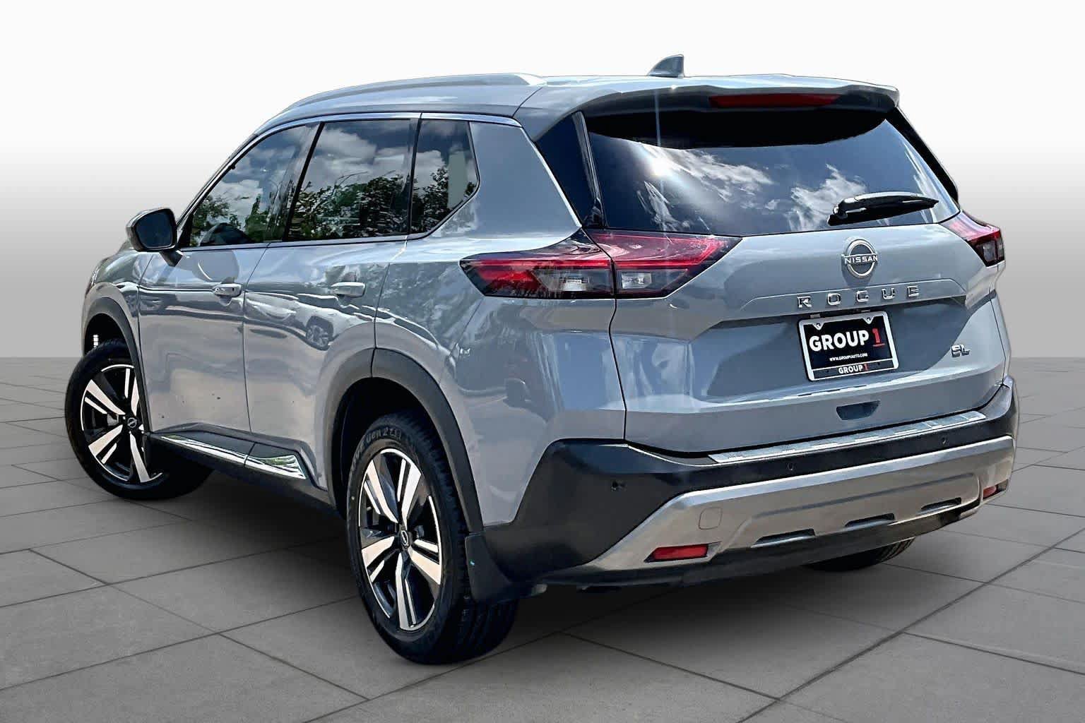 Certified 2022 Nissan Rogue SL FWD image 12