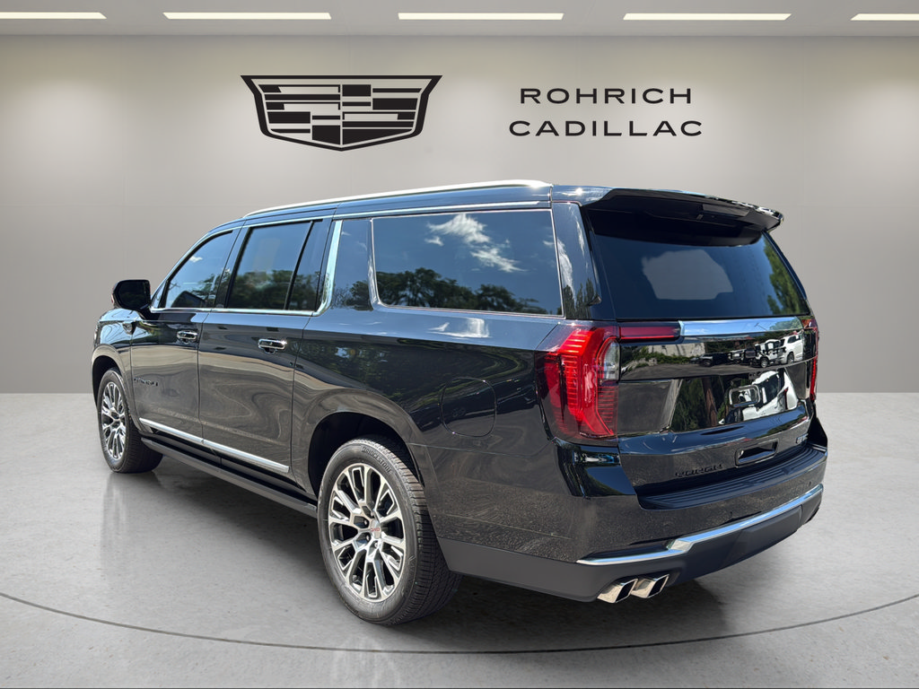 Used 2026 GMC Yukon XL Denali w/ Denali Reserve Package AWD/4WD image 7