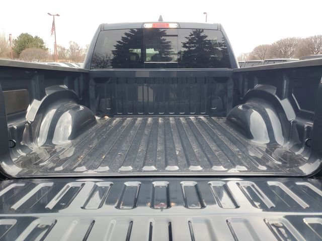 New 2026 RAM 1500 4x4 Crew Cab image 9