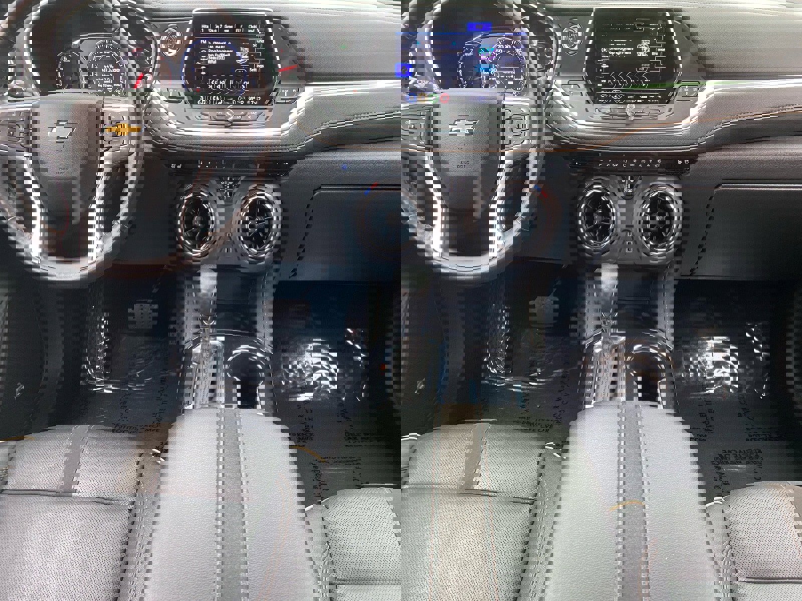 Used 2022 Chevrolet Blazer Premier w/ Enhanced Convenience Package image 11