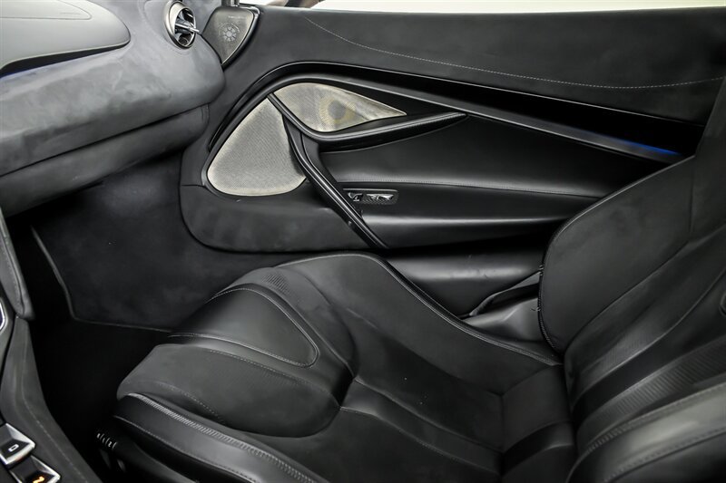 Used 2018 McLaren 720S RWD image 38