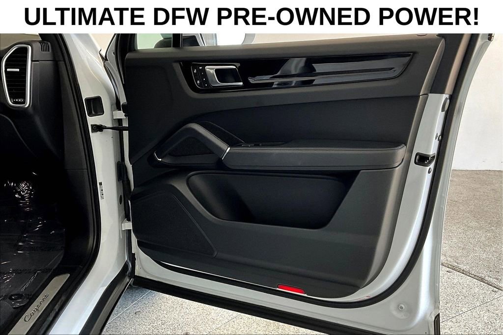 Used 2023 Porsche Cayenne AWD/4WD image 23