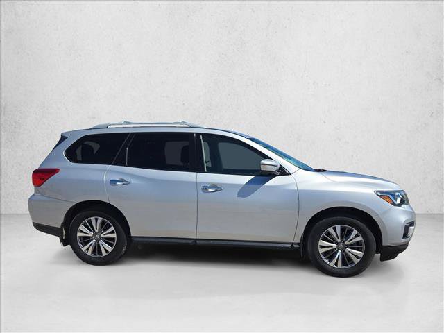Used 2020 Nissan Pathfinder S FWD image 4