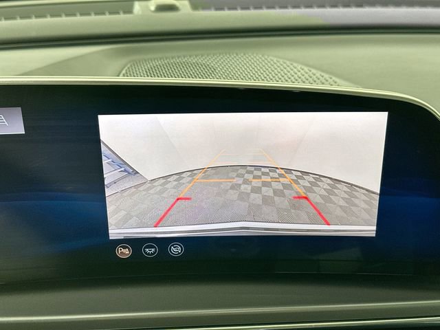 Used 2024 Cadillac Lyriq Tech image 13