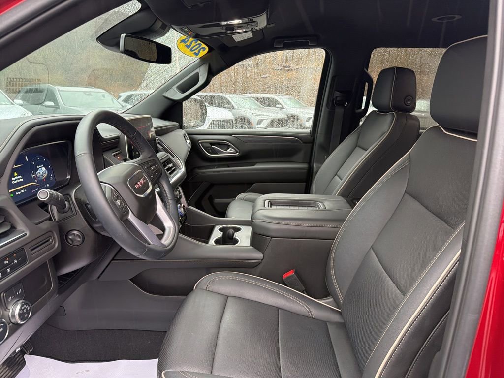 Used 2024 GMC Yukon SLT w/ SLT Luxury Package RWD image 19