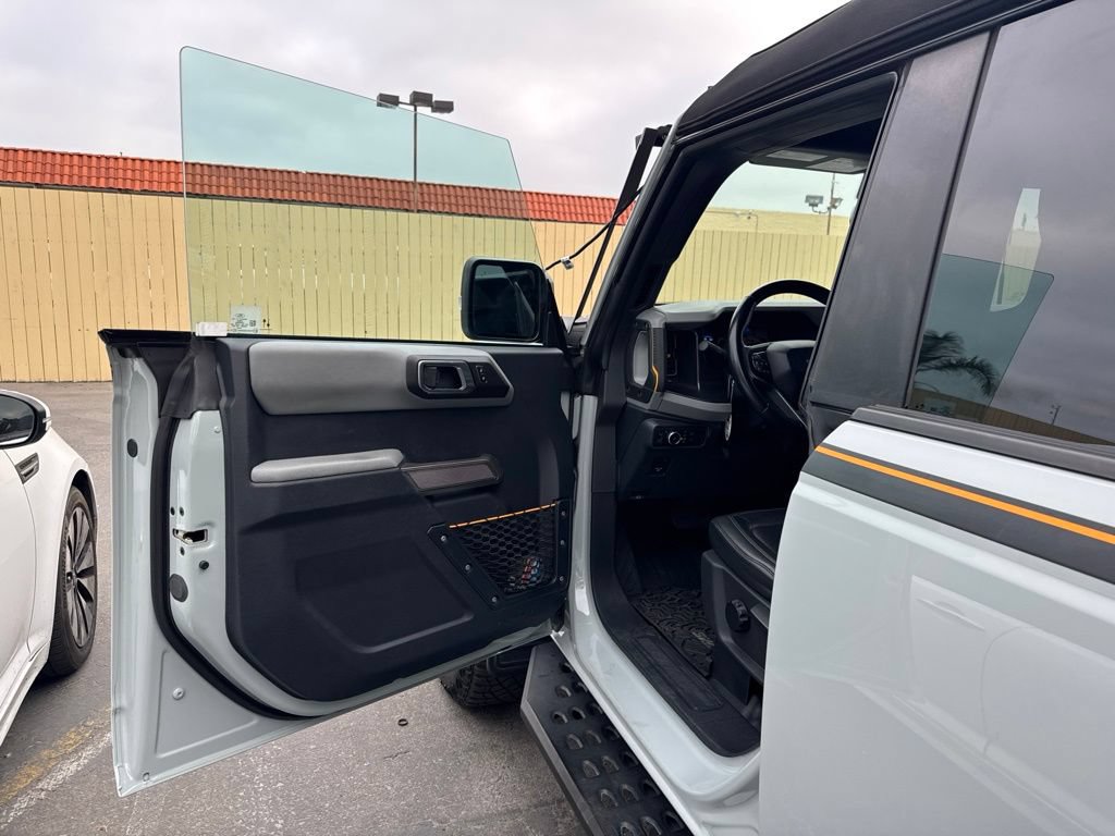 Used 2023 Ford Bronco Badlands w/ Sasquatch Package AWD/4WD image 6