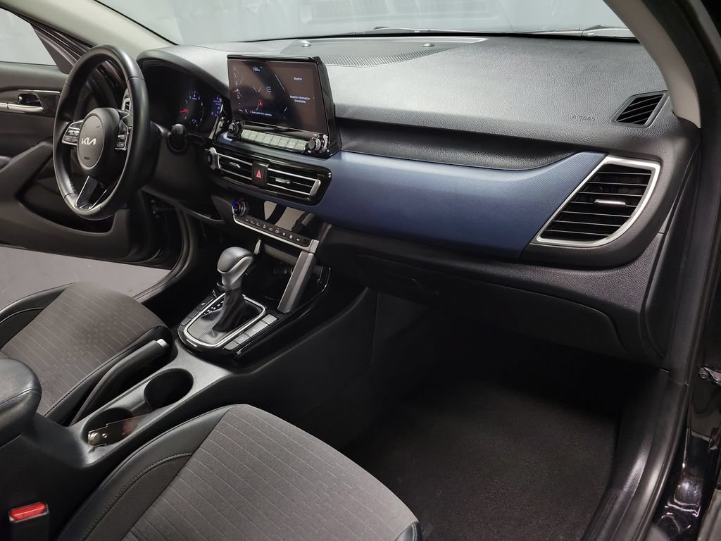 Used 2023 Kia Seltos Nightfall Edition AWD/4WD image 24