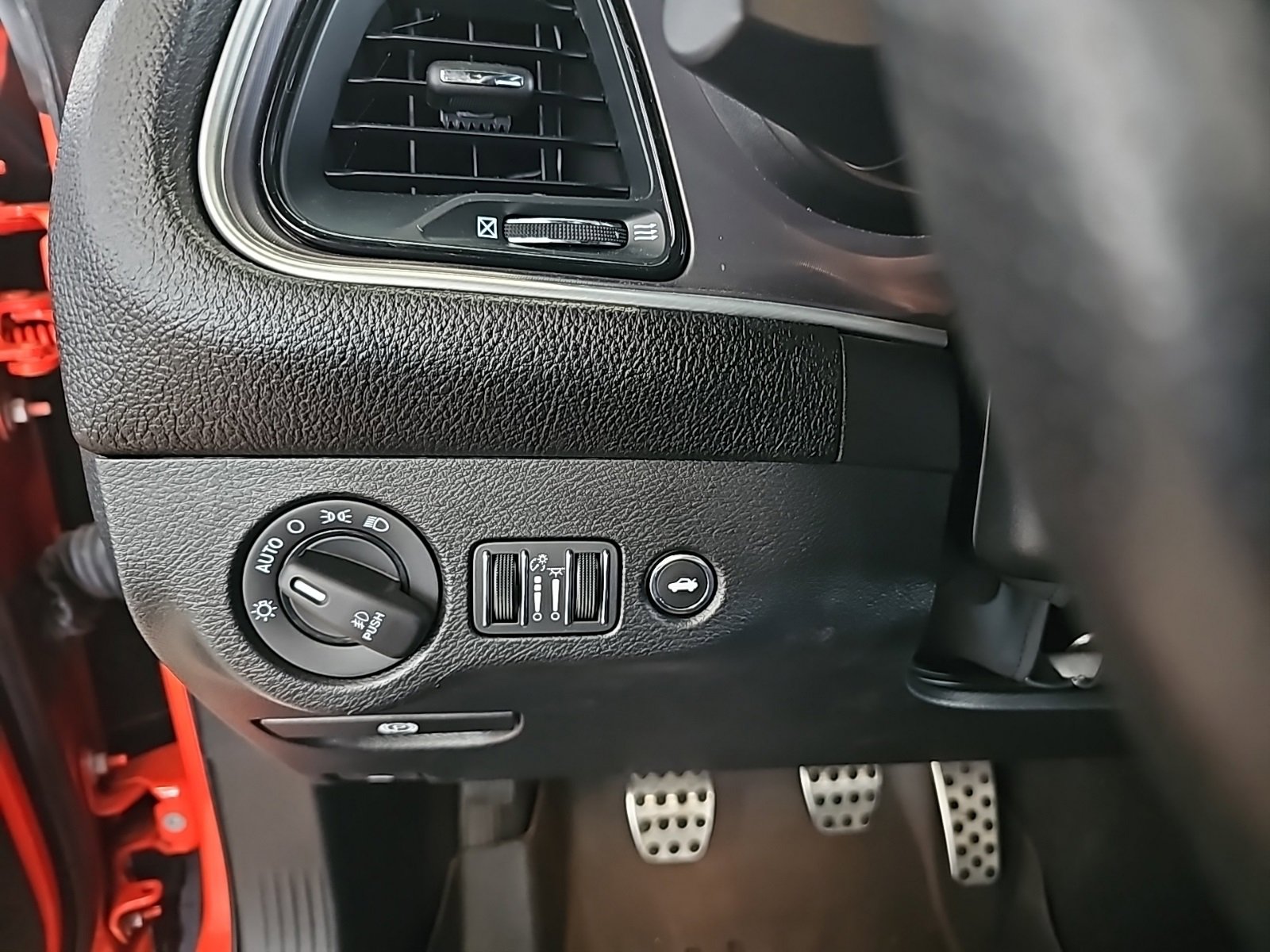 Used 2022 Dodge Challenger R/T w/ Blacktop Package image 11