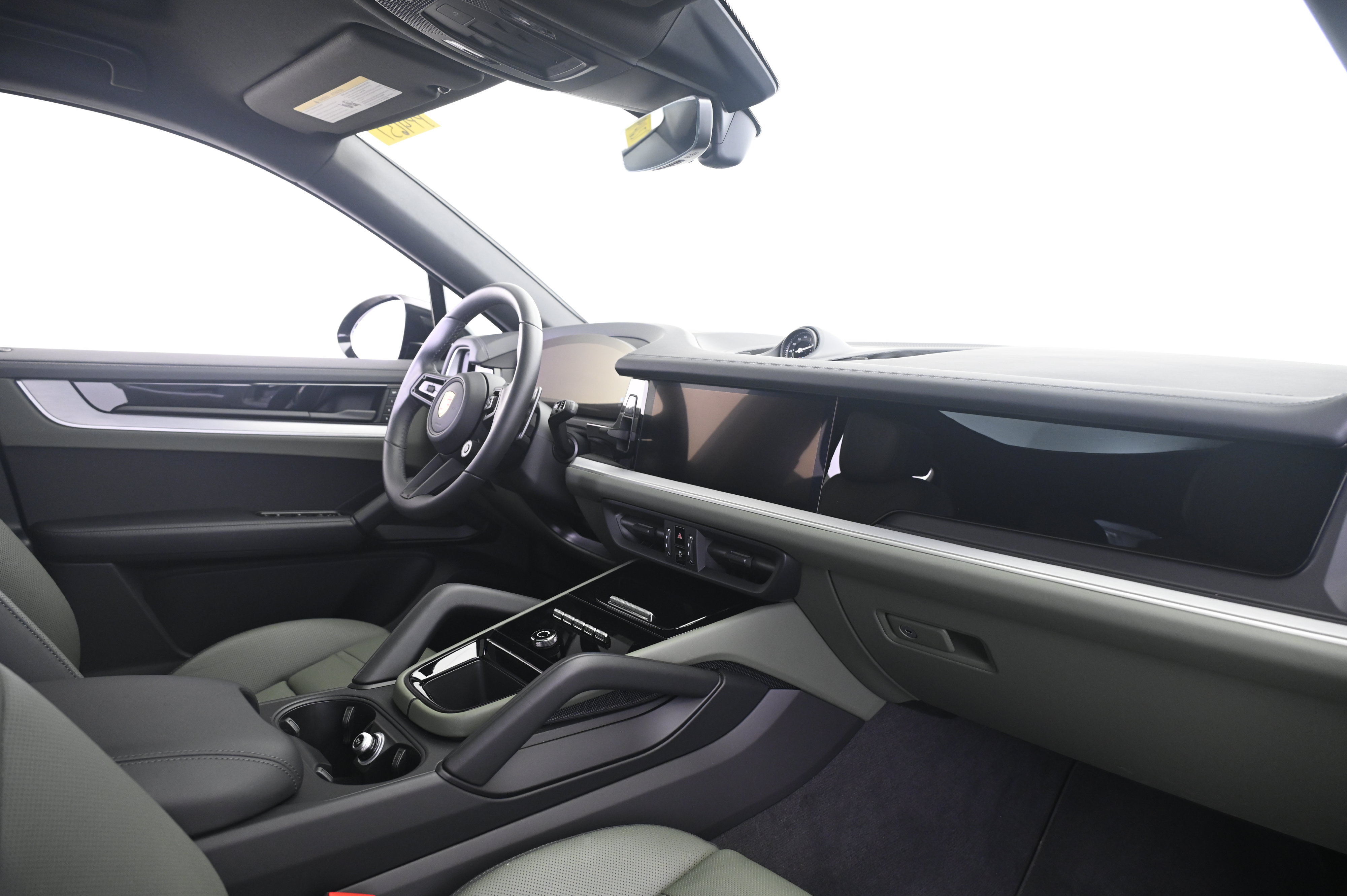 Used 2026 Porsche Cayenne S AWD/4WD image 22