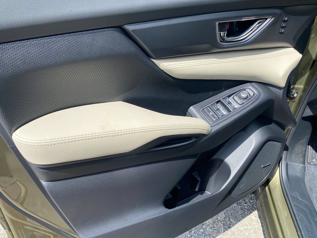 New 2026 Subaru Ascent Limited AWD/4WD image 8