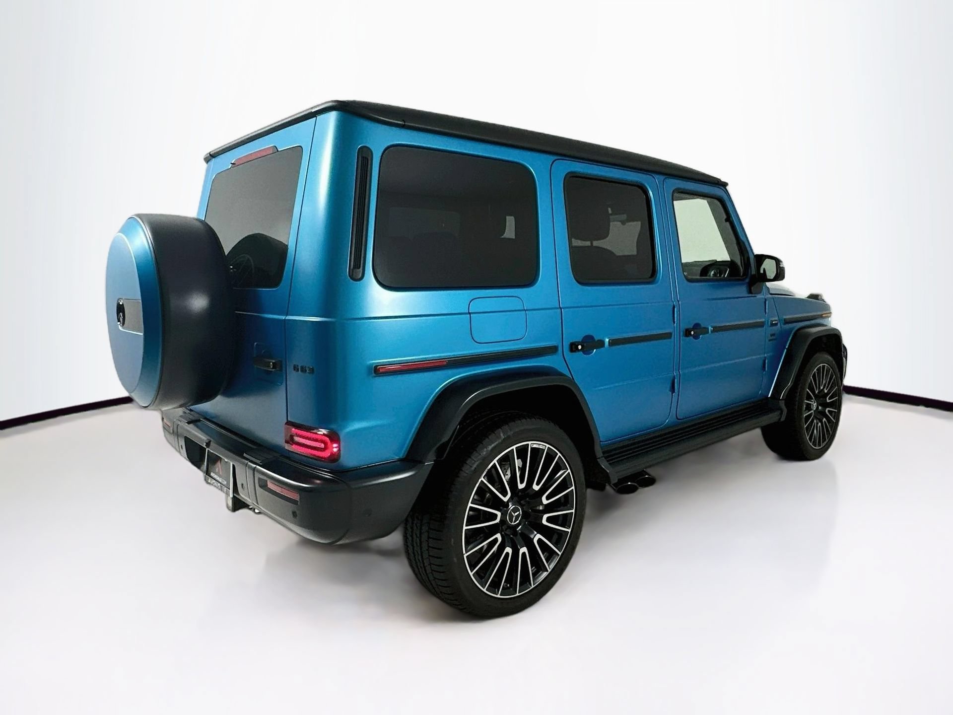 Used 2025 Mercedes-Benz G 63 AMG 4MATIC image 8