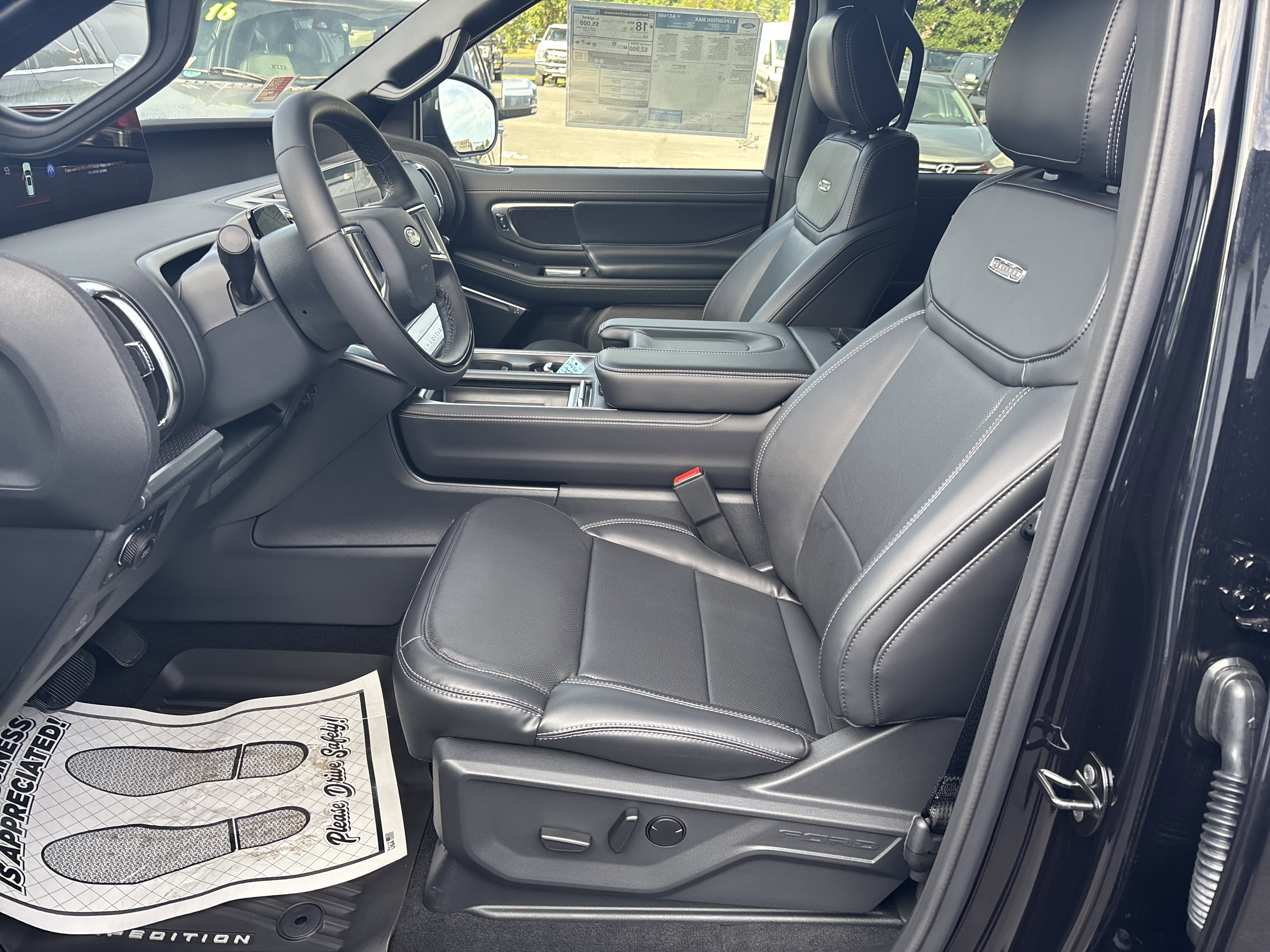 New 2025 Ford Expedition Max Platinum image 12