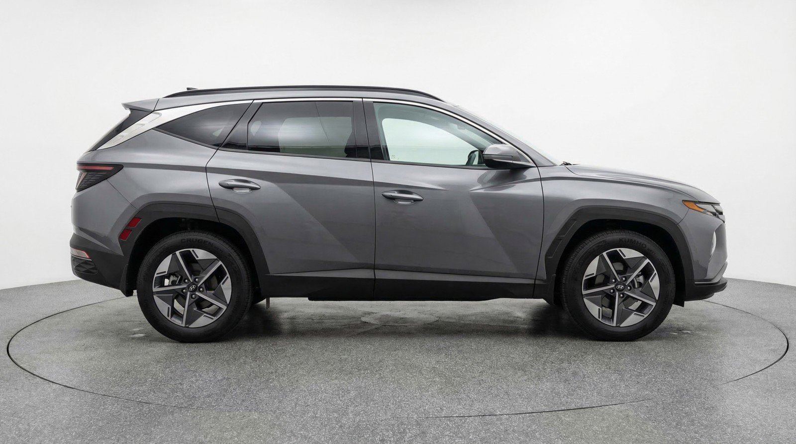 Used 2025 Hyundai Tucson SEL AWD/4WD image 11