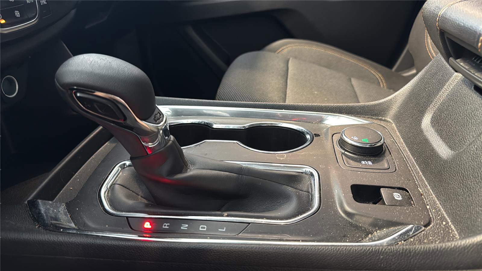 Used 2021 Chevrolet Traverse LS image 26