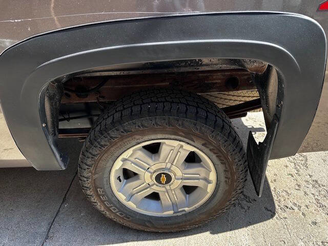 Used 2012 Chevrolet Silverado 1500 LT w/ Interior Plus Package image 7