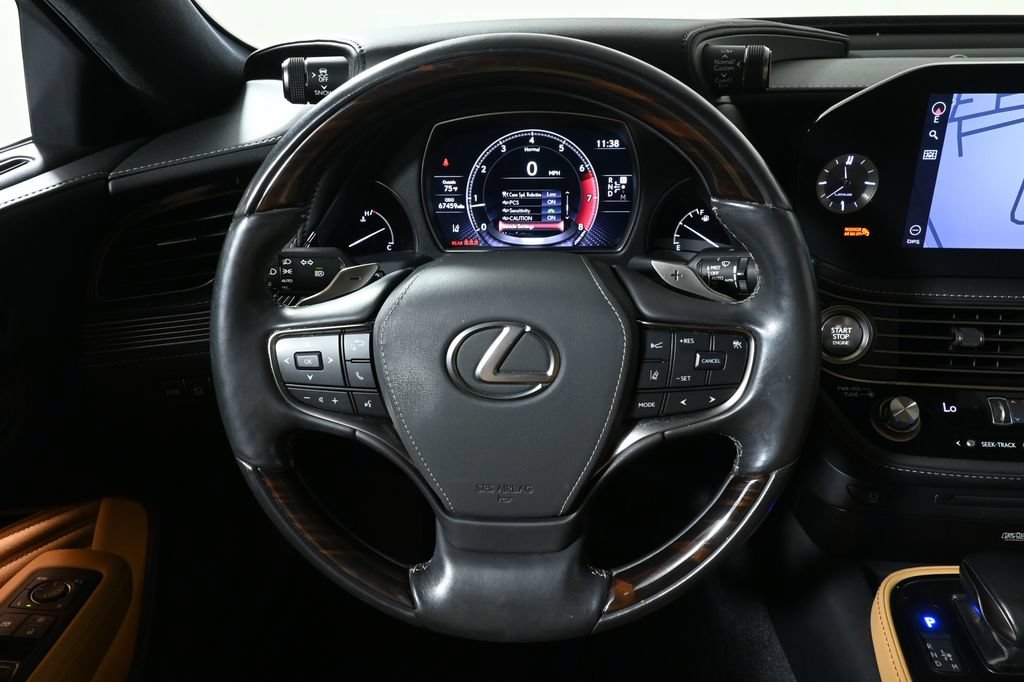Used 2021 Lexus LS 500 AWD w/ Luxury Package image 18