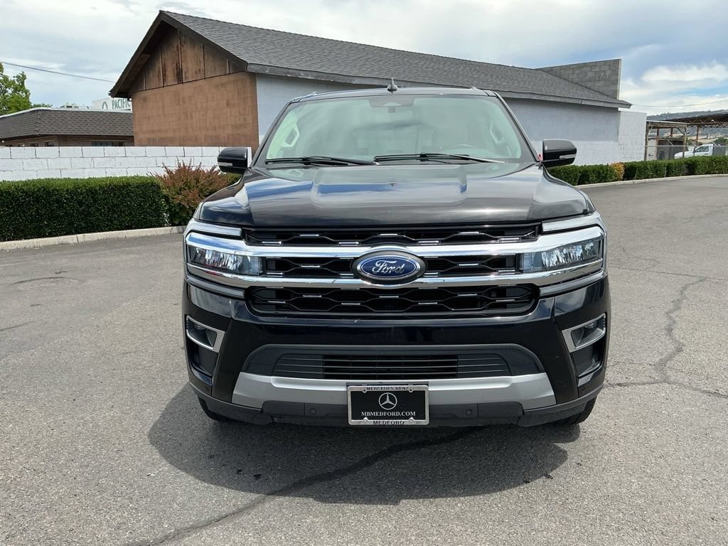 Used 2024 Ford Expedition Limited AWD/4WD image 5