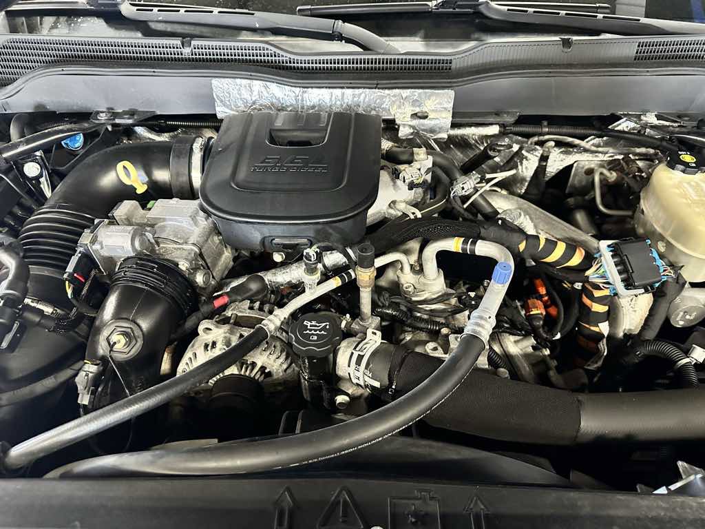 Used 2016 Chevrolet Silverado 2500 LT w/ Midnight Edition image 2