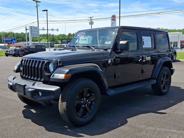 Used 2021 Jeep Wrangler Unlimited Sahara AWD/4WD image 3