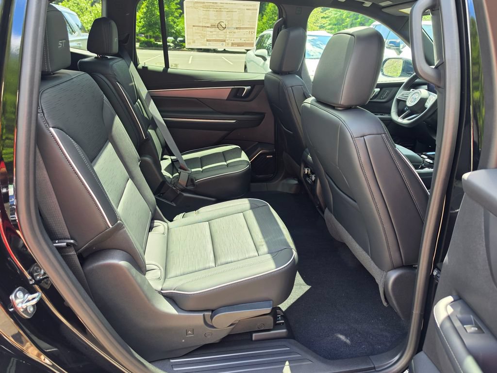 New 2026 Buick Enclave Sport Touring w/ Power Package AWD/4WD image 12