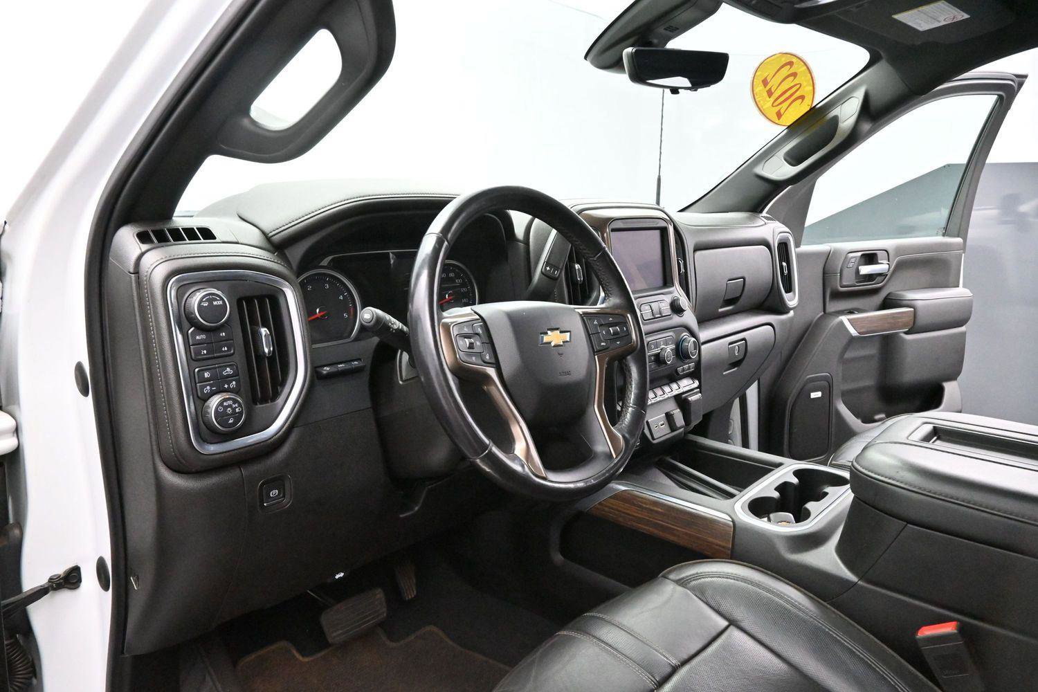 Used 2022 Chevrolet Silverado 2500 High Country AWD/4WD image 15