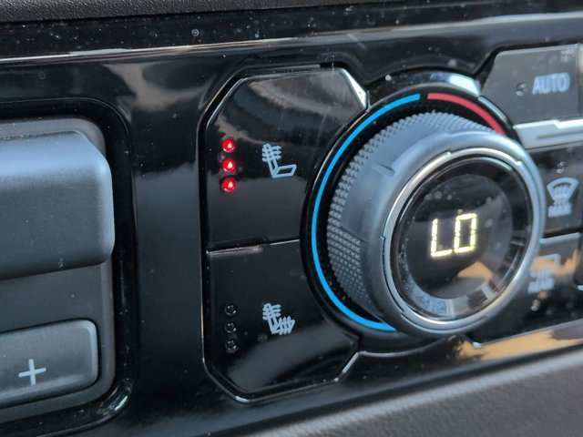 Used 2025 Chevrolet Silverado 1500 LT image 23