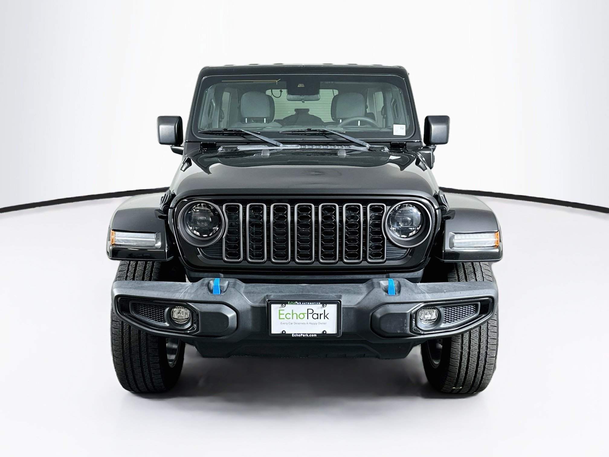 Used 2024 Jeep Wrangler Unlimited w/ LED Headlamp & Fog Lamp Group AWD/4WD image 2
