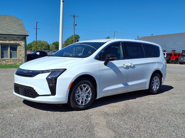 New 2027 Chrysler Pacifica Select FWD image 15