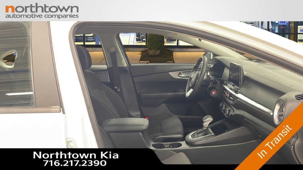 Used 2023 Kia Forte LXS FWD image 13