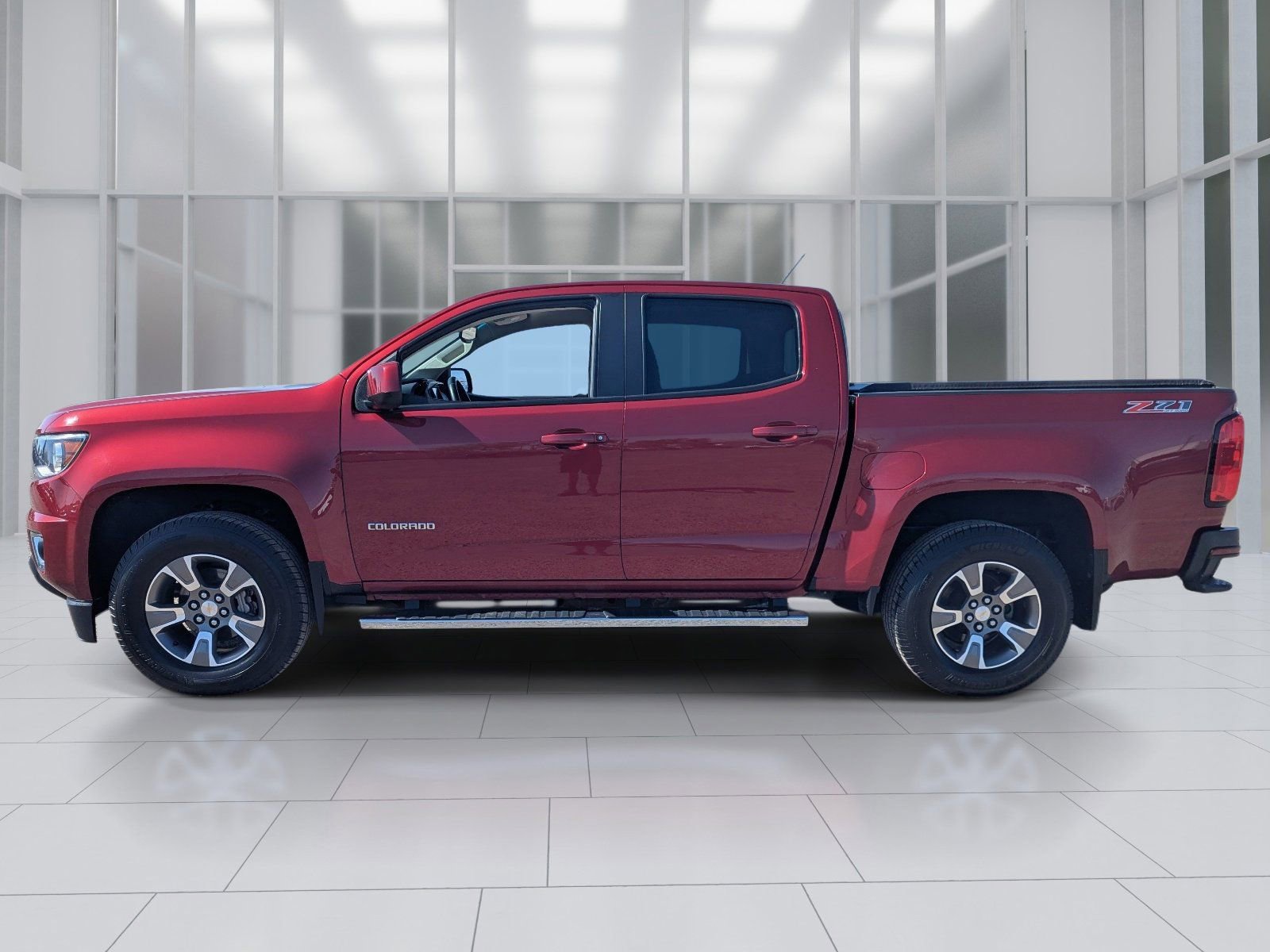 Used 2017 Chevrolet Colorado Z71 AWD/4WD image 2