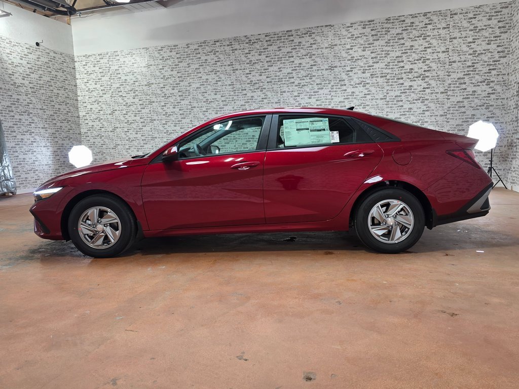 New 2026 Hyundai Elantra SE image 4