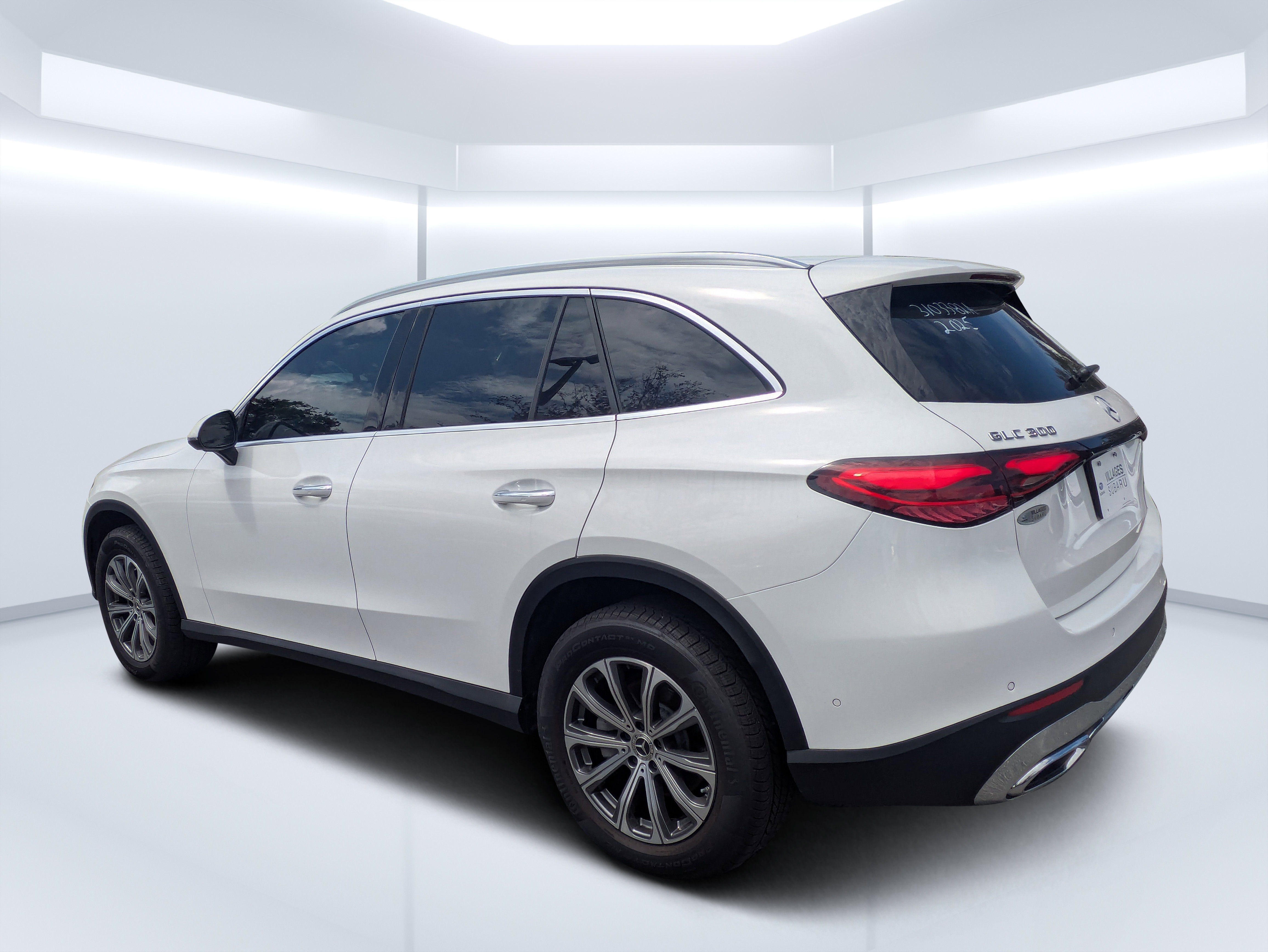 Certified 2025 Mercedes-Benz GLC 300 4MATIC image 4