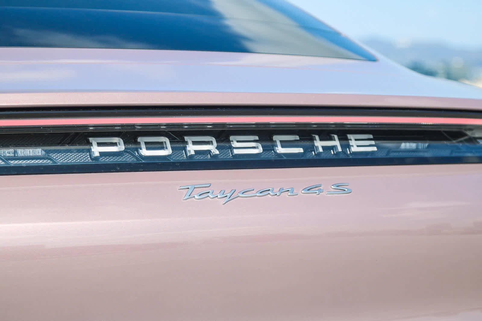 Used 2025 Porsche Taycan 4S image 11