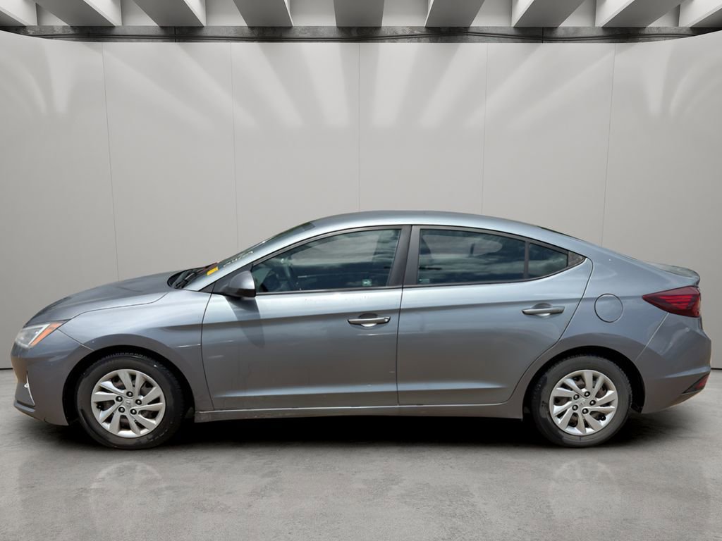 Used 2019 Hyundai Elantra SE w/ Cargo Package image 2