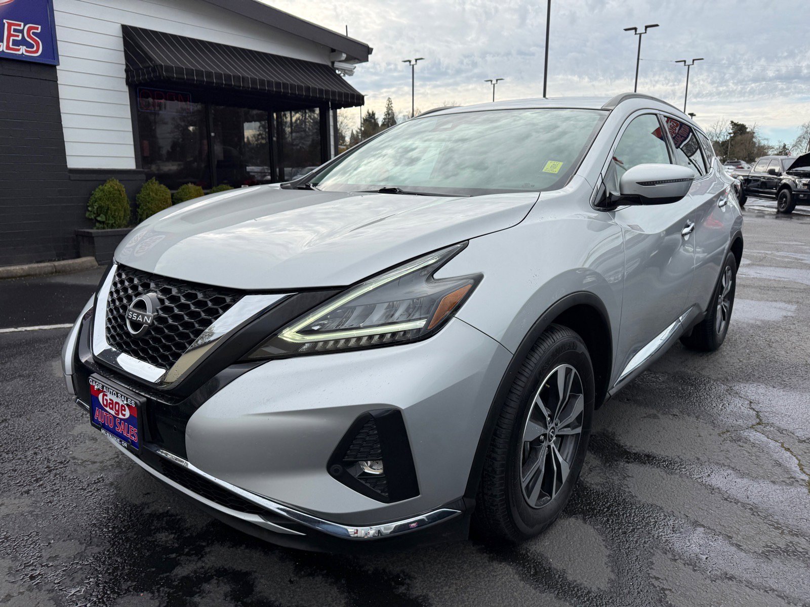 Used 2023 Nissan Murano SV image 3