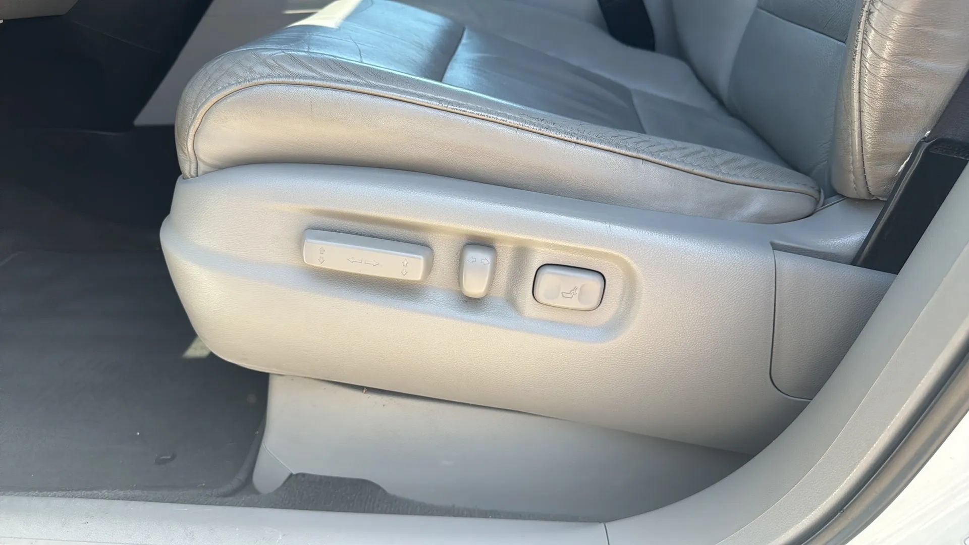 Used 2011 Honda Pilot EX-L image 33