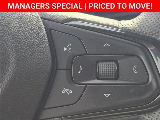 Certified 2025 Chevrolet Trax LT FWD image 33