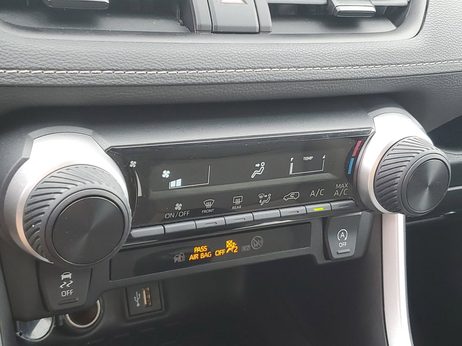 Certified 2024 Toyota RAV4 LE image 28