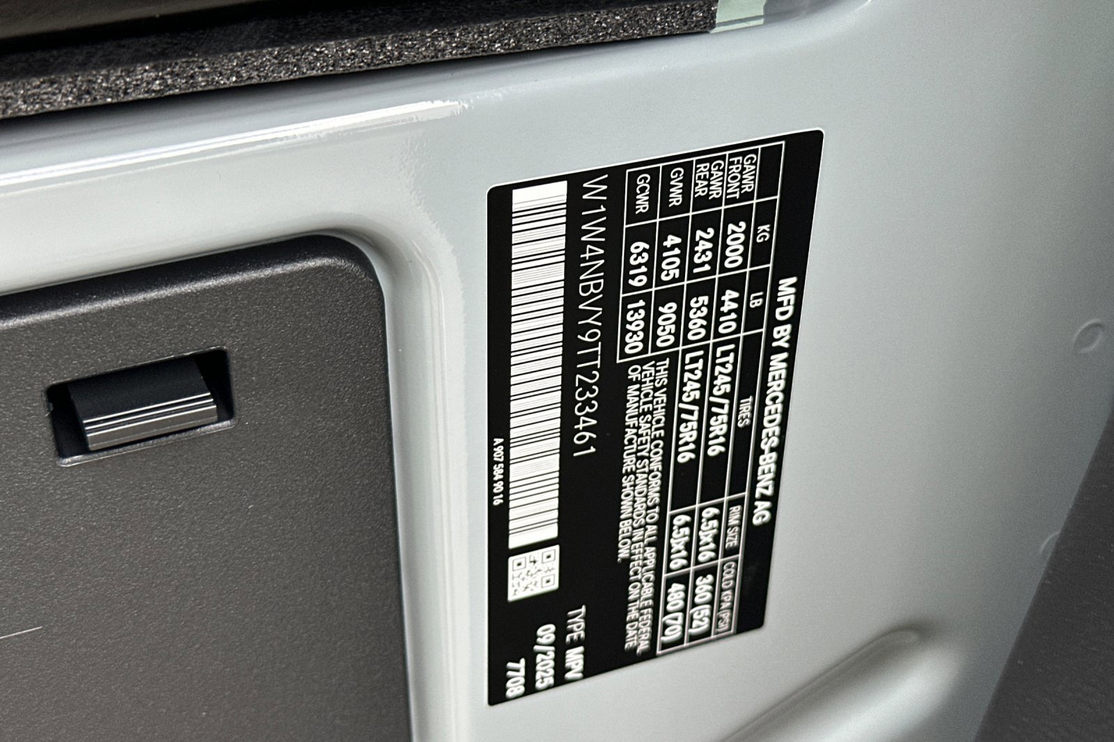 New 2026 Mercedes-Benz Sprinter 2500 image 28