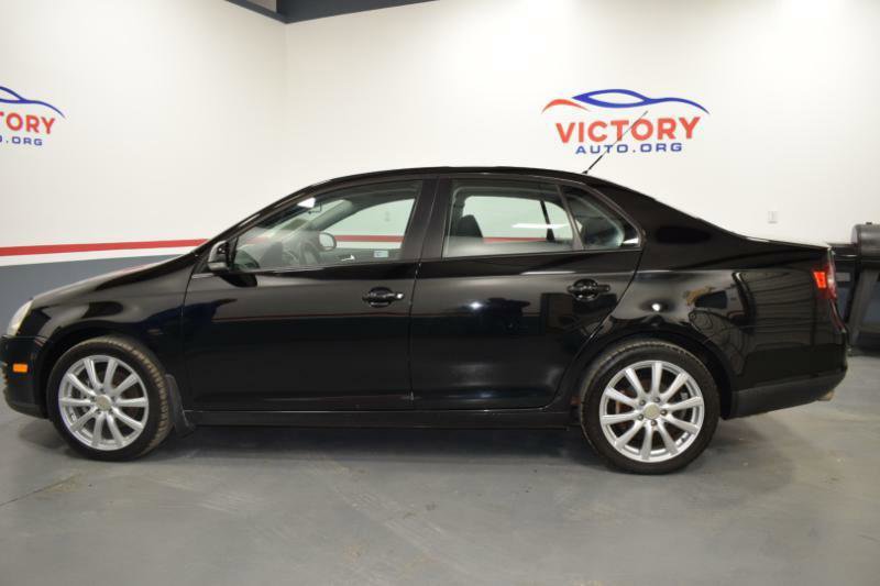 Used 2009 Volkswagen Jetta S image 2