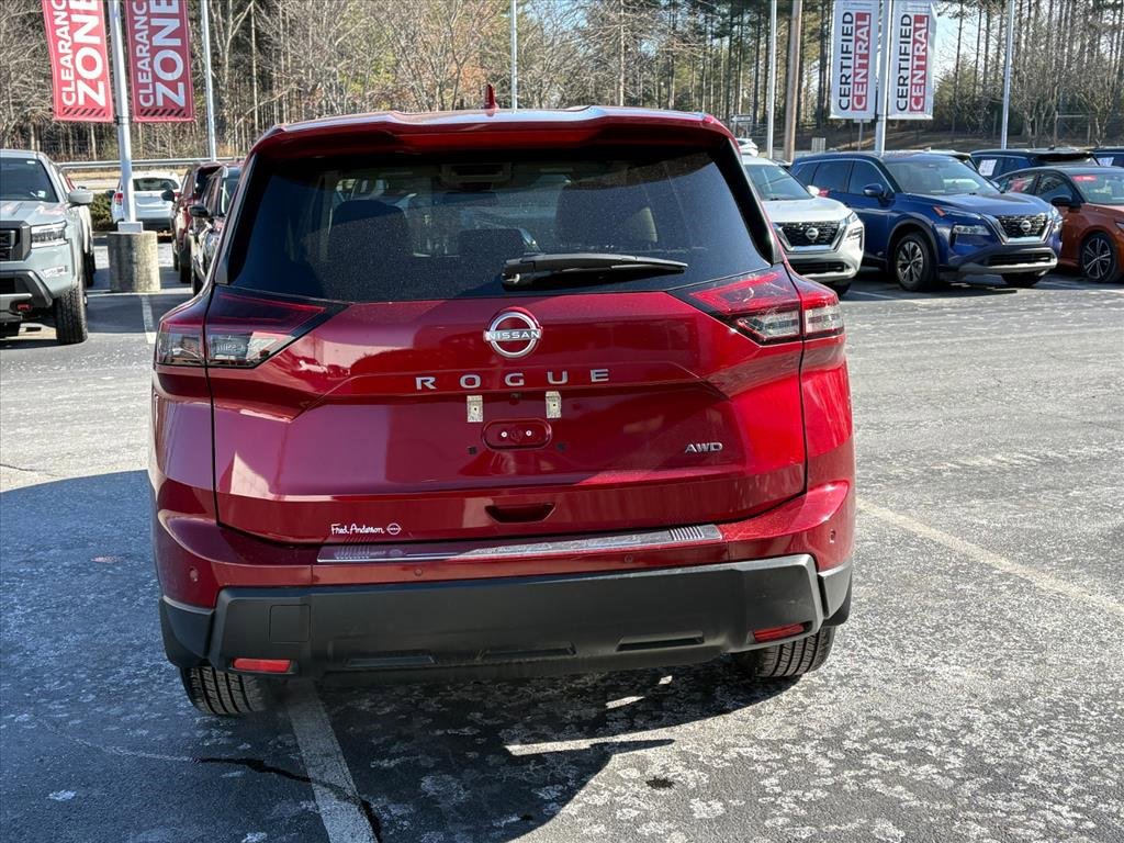 Used 2025 Nissan Rogue SV image 7