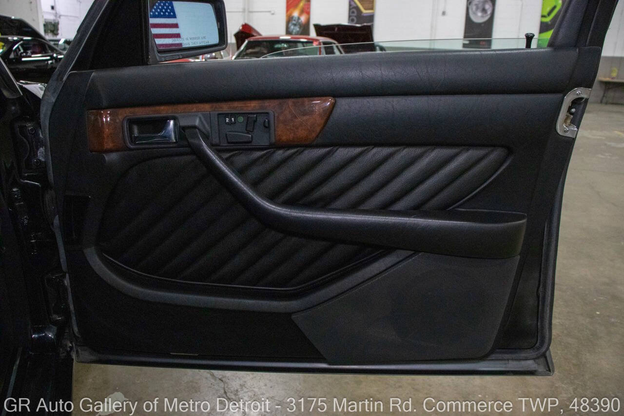 Used 1989 Mercedes-Benz 560 SEL image 38