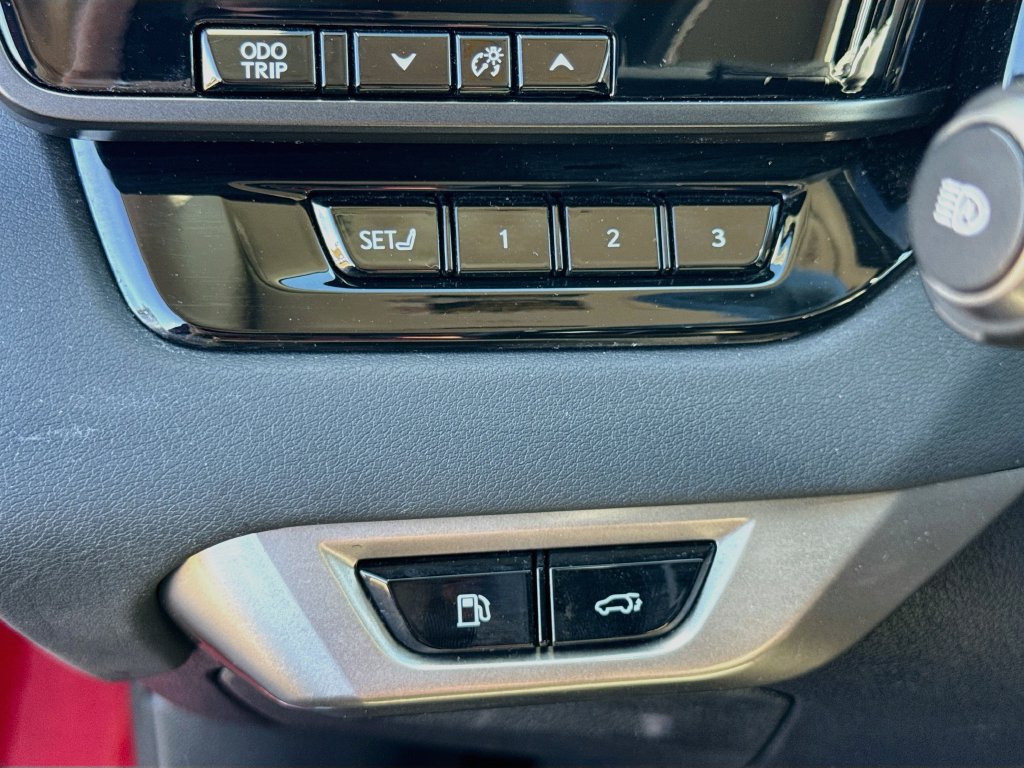 Used 2024 Lexus RX 350h w/ Accessory Package (P1) AWD/4WD image 13