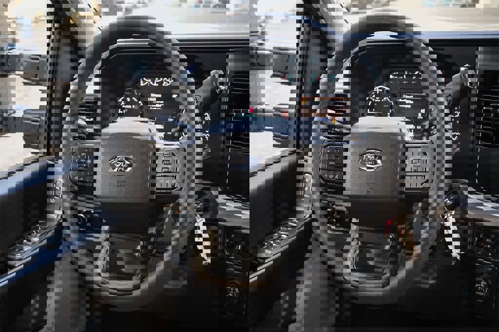 New 2026 Ford F350 XL w/ XL Chrome Package image 20