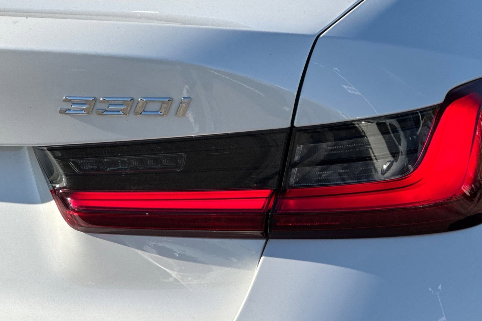 Used 2026 BMW 330i Sedan w/ Premium Package RWD image 13
